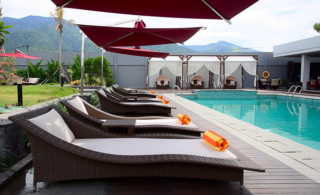 Mercure Palu Exterior foto